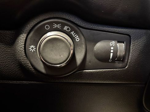 Used 2023 Dodge Durango GT image 12