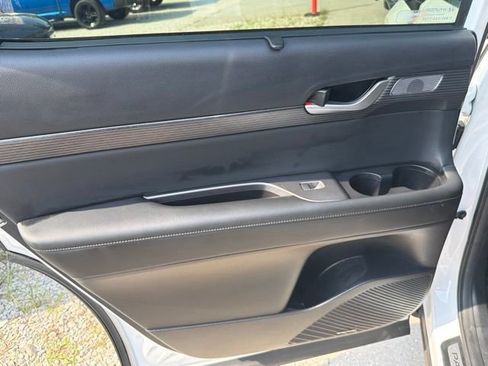 Certified 2024 Hyundai Palisade Limited AWD/4WD image 13