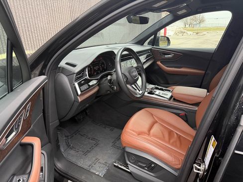 Used 2025 Audi Q7 3.0T Premium Plus image 11