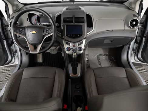 Used 2015 Chevrolet Sonic LTZ image 33