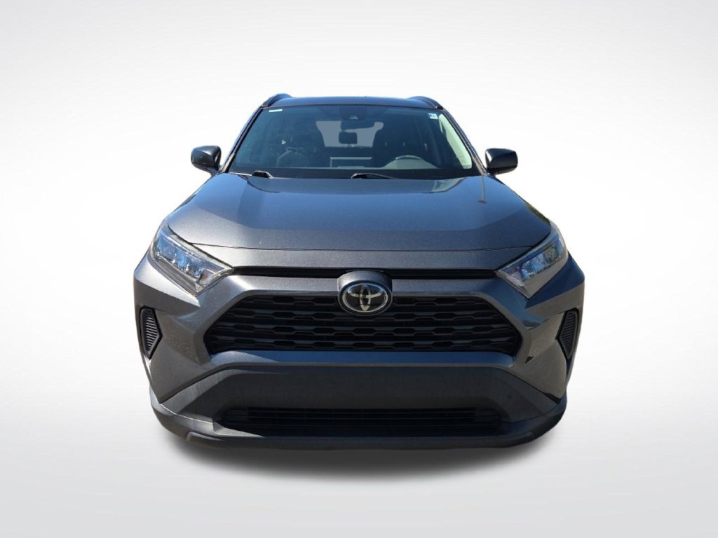 Used 2020 Toyota RAV4 LE FWD image 10