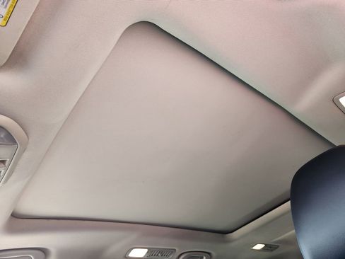 Used 2019 Subaru Ascent Limited AWD/4WD image 16