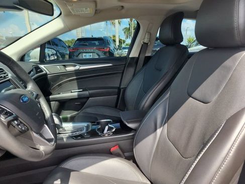 Used 2015 Ford Fusion Titanium AWD/4WD image 25