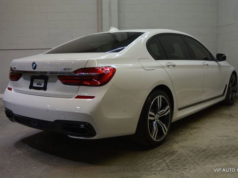 Used 2017 BMW 750i xDrive AWD/4WD image 4