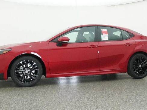New 2026 Toyota Camry SE FWD image 18