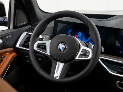 New 2026 BMW X7 xDrive40i w/ M Sport Package image 11