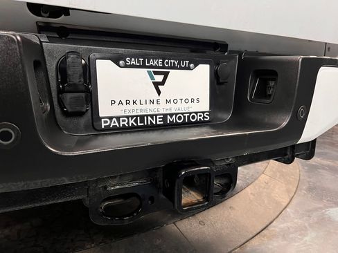 Used 2024 Ford F250 Lariat w/ Sport Appearance Package image 28