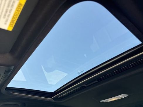 Used 2017 BMW 330e RWD image 34