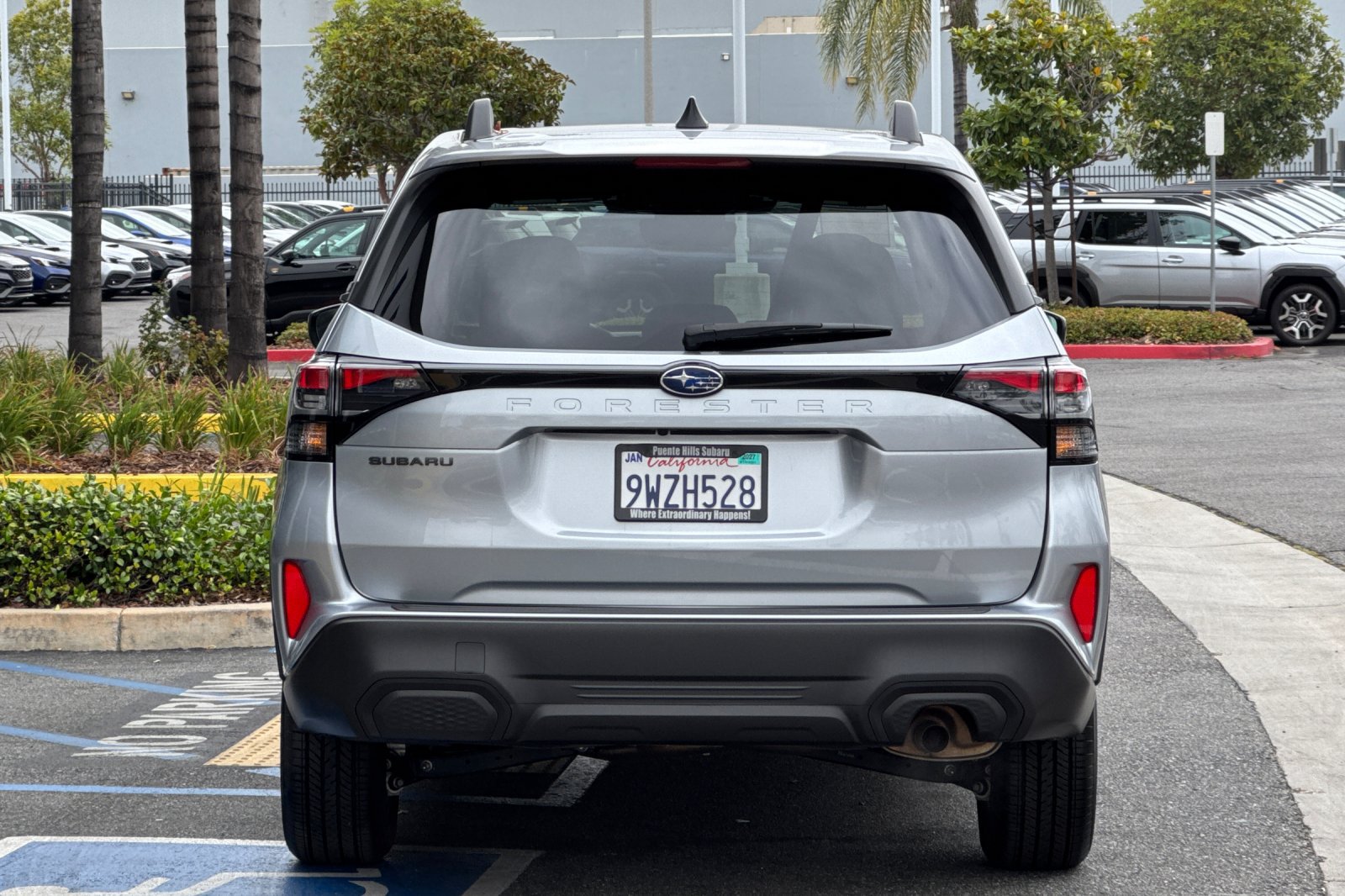 Used 2025 Subaru Forester Premium w/ Convenience Package #1 AWD/4WD image 5