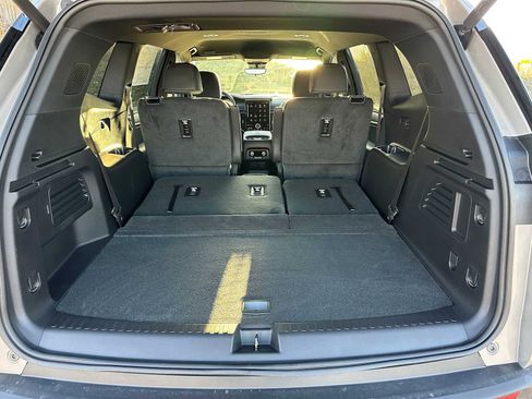 New 2026 GMC Acadia AT4 w/ LPO, Floor Liner Package image 14