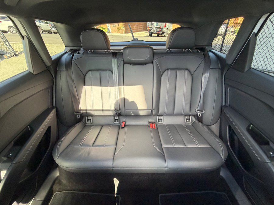 Used 2024 Audi Q4 e-tron Premium Plus w/ Premium Plus AWD/4WD image 35