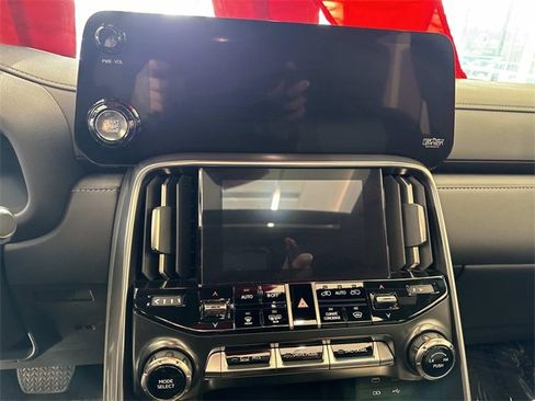 Certified 2025 Lexus LX 600 4WD w/ Appearance Package image 22