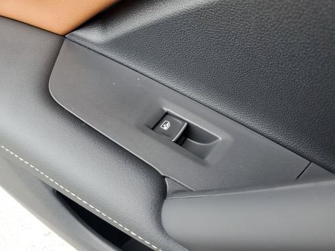 New 2026 Volkswagen Tiguan SEL R-Line AWD/4WD image 14