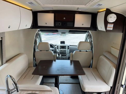 Used 2015 Mercedes-Benz Sprinter 3500 image 26