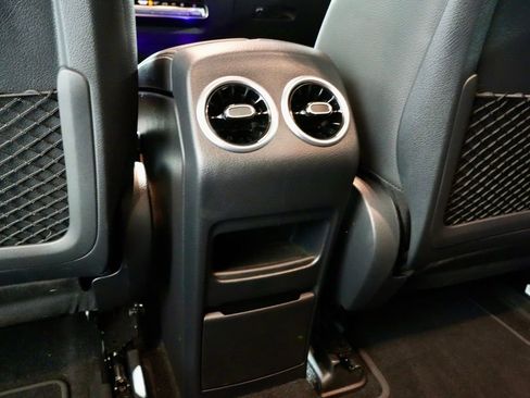 Used 2023 Mercedes-Benz EQB 300 4MATIC w/ Exclusive Package image 27