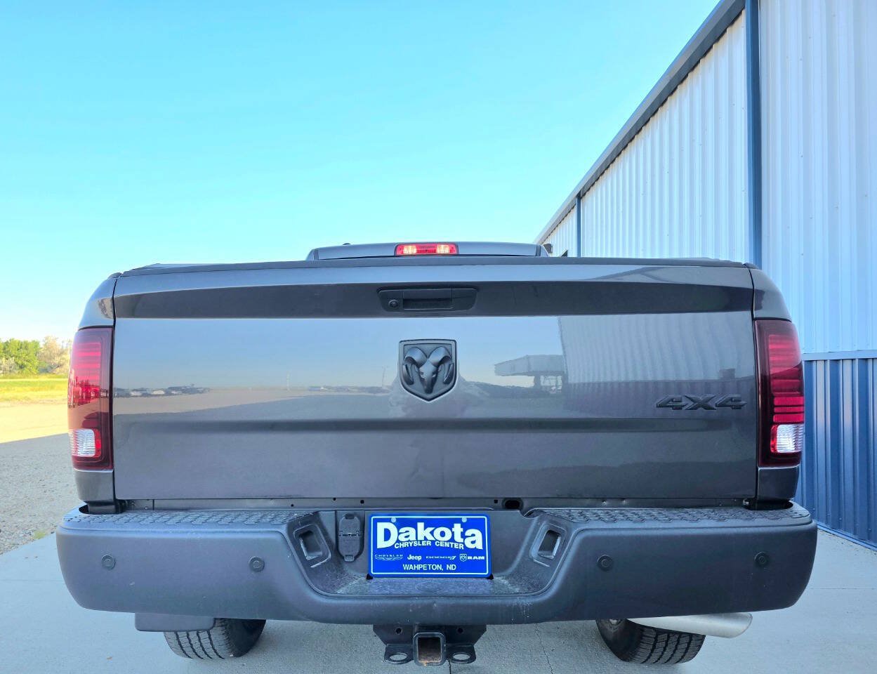 Used 2022 RAM 1500 Warlock AWD/4WD image 4