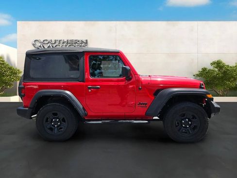 Used 2021 Jeep Wrangler Sport AWD/4WD image 5