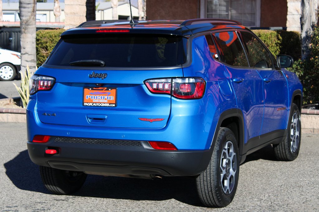 Used 2022 Jeep Compass Trailhawk w/ Trailhawk Convenience Group AWD/4WD image 9
