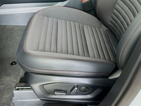 New 2026 Ford Explorer ST-Line w/ Premium Package RWD image 30