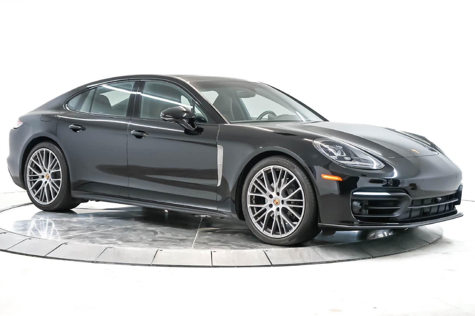 Certified 2023 Porsche Panamera Platinum Edition RWD image 7