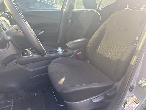 Used 2023 Nissan Kicks SV FWD image 8