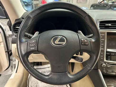 Used 2010 Lexus IS 250C image 10