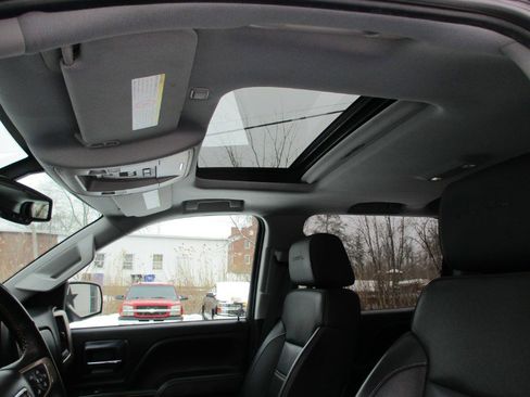 Used 2015 GMC Sierra 2500 Denali w/ Suspension Package, Off-Road image 27