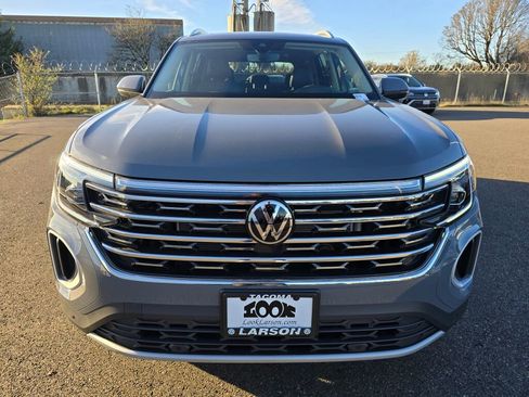 New 2026 Volkswagen Atlas SEL image 9