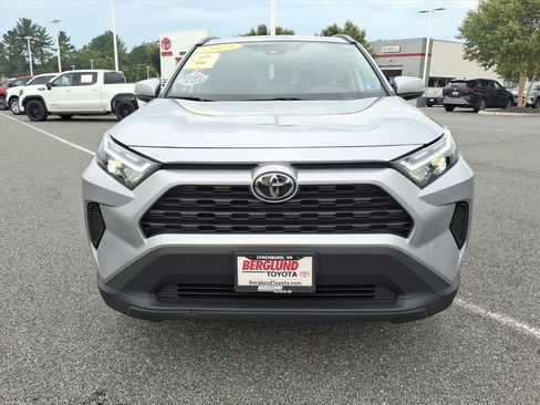Used 2025 Toyota RAV4 XLE w/ Convenience Package AWD/4WD image 8