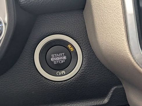 Used 2020 RAM 1500 Laramie AWD/4WD image 24