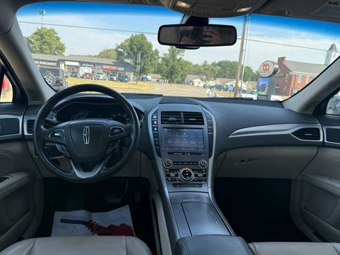Used 2020 Lincoln MKZ FWD image 14