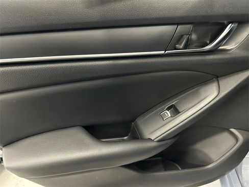 Used 2021 Honda Accord Sport image 19