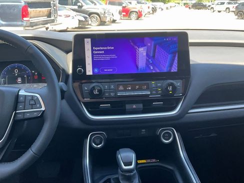 Used 2026 Toyota Grand Highlander XLE image 7