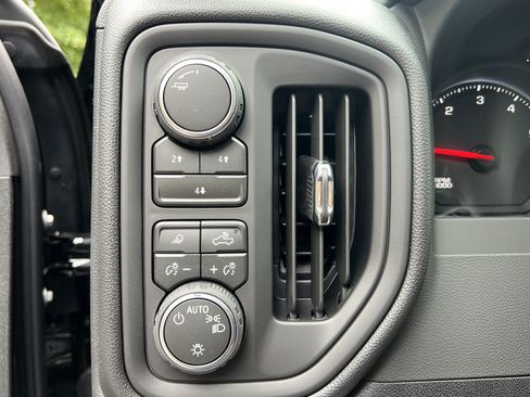 New 2026 Chevrolet Silverado 2500 Custom w/ Custom Value Package AWD/4WD image 20
