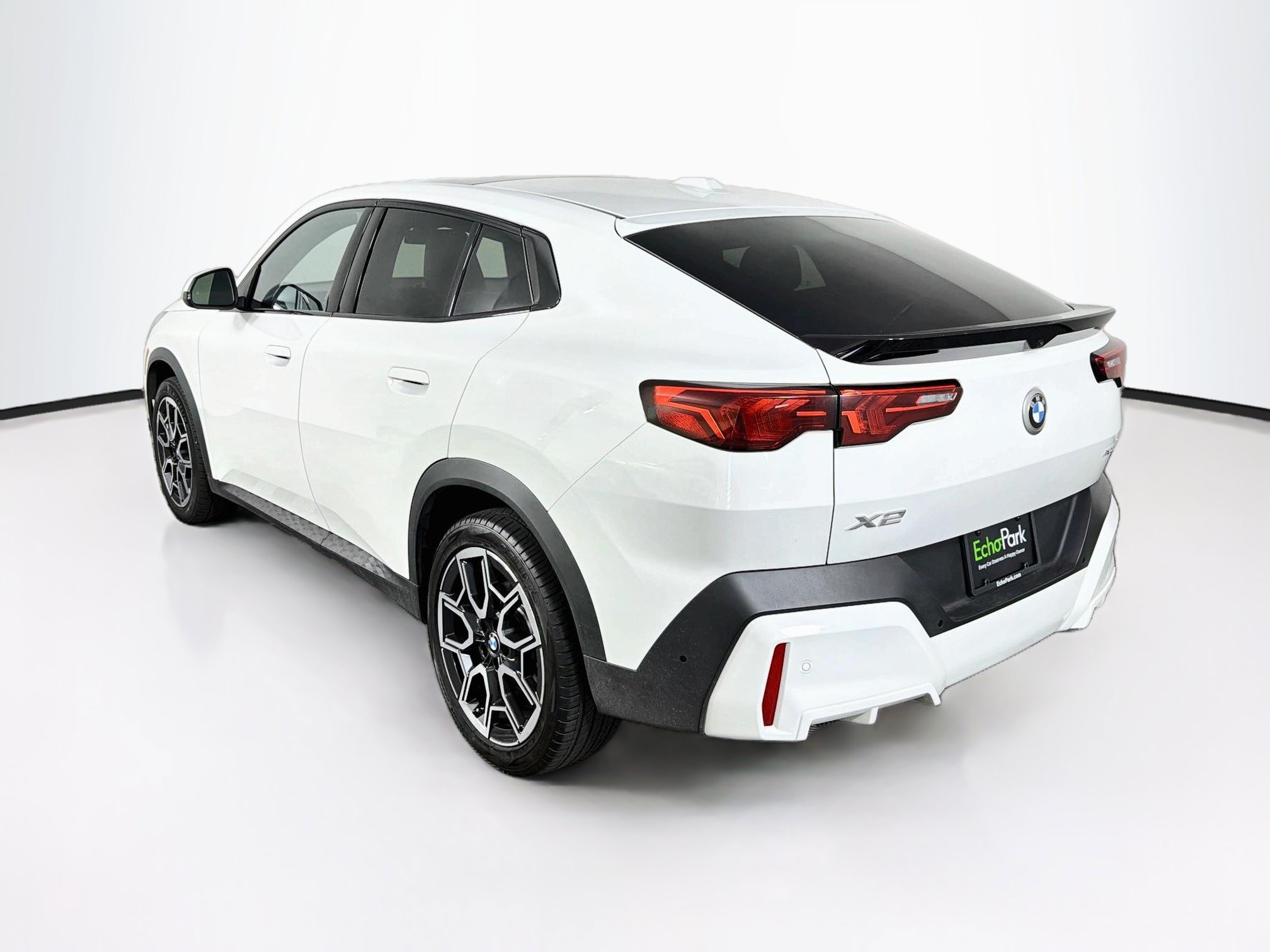 Used 2026 BMW X2 xDrive28i AWD/4WD image 5