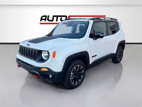 Used 2023 Jeep Renegade Trailhawk image 3