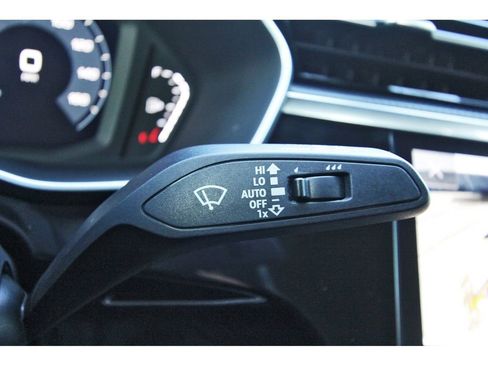 Used 2023 Audi Q3 2.0T Premium image 19