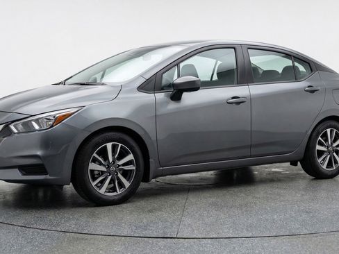 Used 2025 Nissan Versa SV image 3