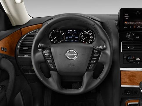 Used 2025 Nissan Armada Platinum Reserve image 8