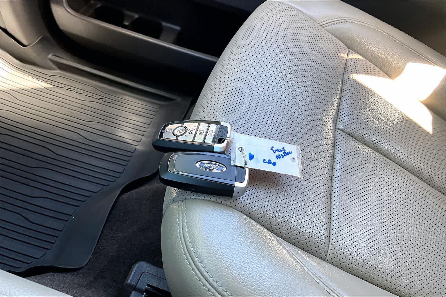 Used 2021 Ford Expedition XLT AWD/4WD image 14