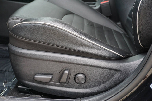Used 2022 Kia Forte GT-Line w/ GT-Line Premium Package FWD image 12