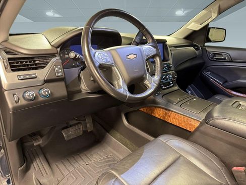 Used 2018 Chevrolet Tahoe Premier AWD/4WD image 3