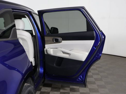 Used 2023 Kia Sorento EX w/ Panoramic Sunroof Package FWD image 26