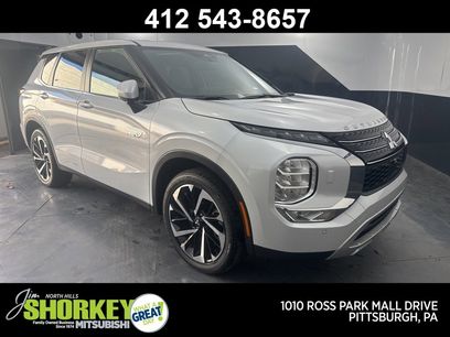 New 2025 Mitsubishi Outlander SE