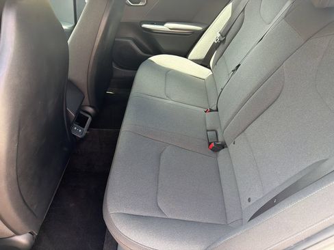 Used 2025 Kia K4 FWD image 20