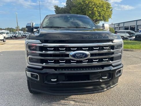 Used 2024 Ford F250 Platinum AWD/4WD image 2