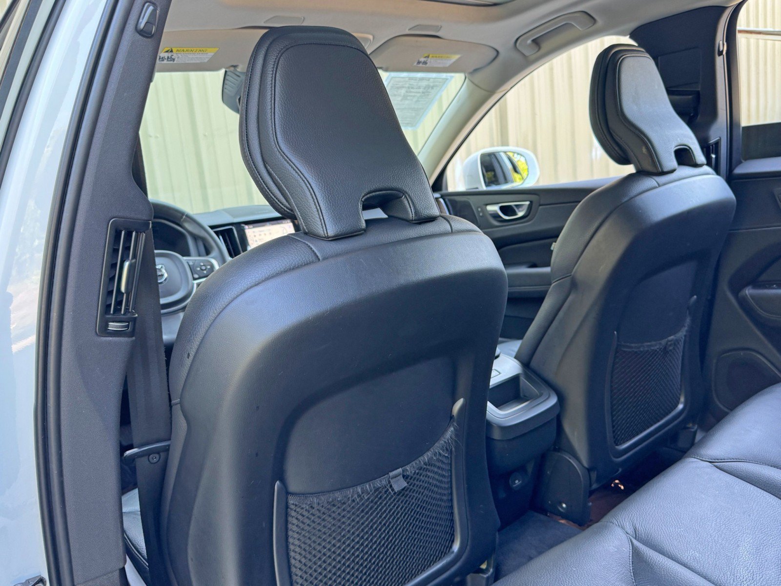 Used 2022 Volvo XC60 B5 Momentum w/ Advanced Package AWD/4WD image 38