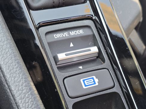 Used 2024 Honda Accord Sport image 7