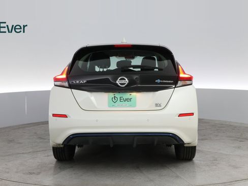 Used 2020 Nissan Leaf SV Plus image 13