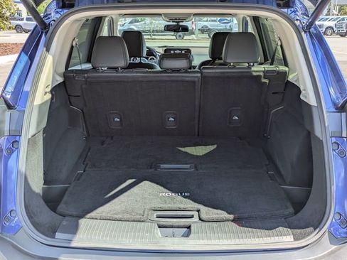 Used 2023 Nissan Rogue Platinum w/ Platinum Premium Package FWD image 13
